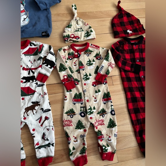 3-12 month holiday bundle - Picture 7 of 8